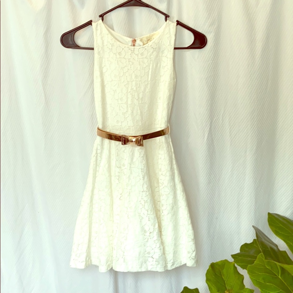 Girls lace dress size 8